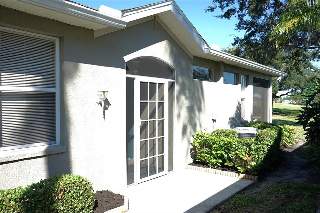 На продажу: $213,000 (2 спален, 2 ванн, 1194 Квадратных фут)