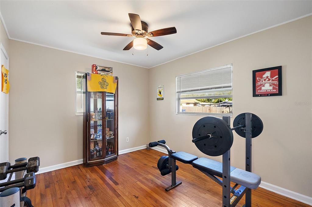 Active With Contract: $310,000 (3 beds, 1 baths, 816 Square Feet)