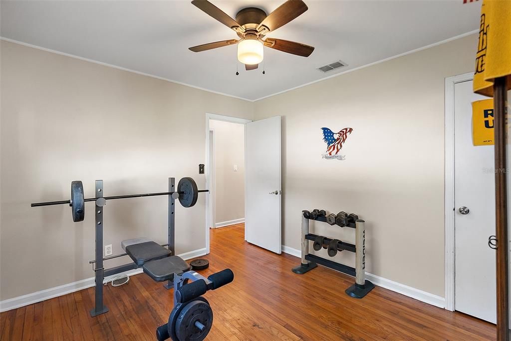 Active With Contract: $310,000 (3 beds, 1 baths, 816 Square Feet)