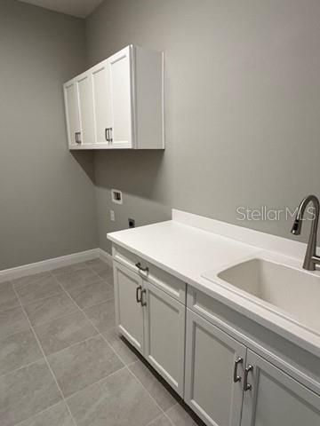 Под контрактом: $285,584 (2 спален, 2 ванн, 1395 Квадратных фут)