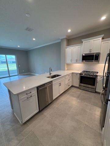 Под контрактом: $285,584 (2 спален, 2 ванн, 1395 Квадратных фут)