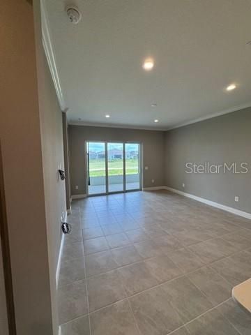 Под контрактом: $285,584 (2 спален, 2 ванн, 1395 Квадратных фут)