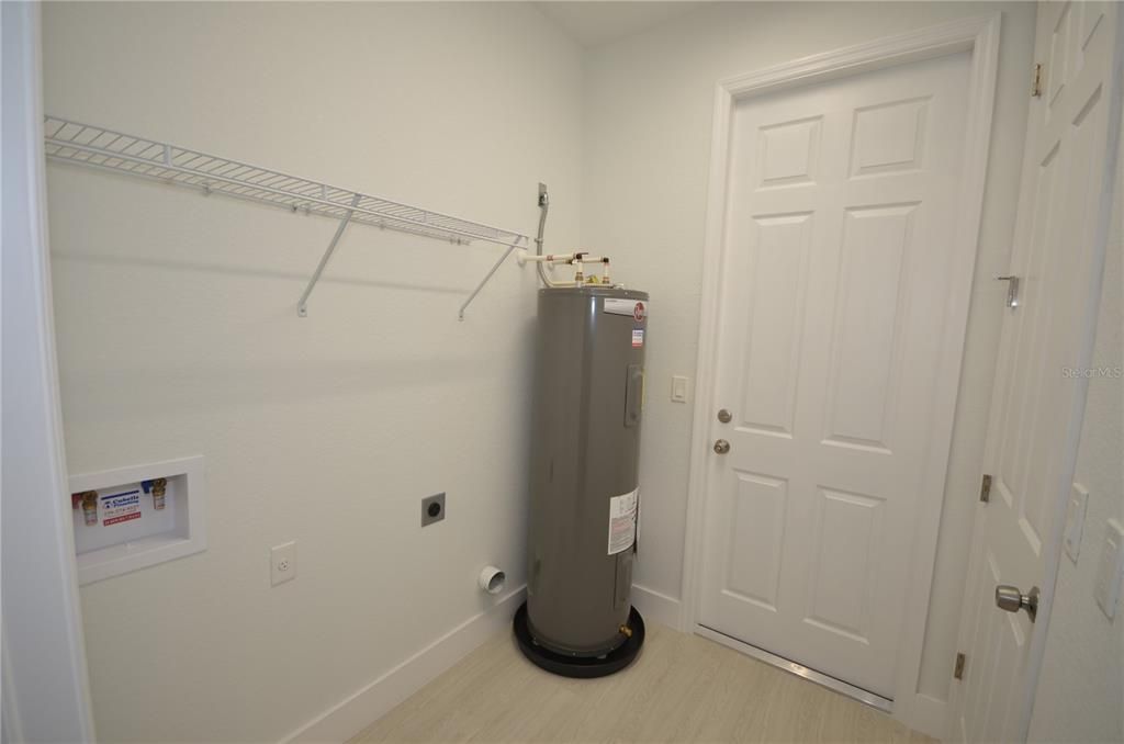 En Venta: $599,000 (5 camas, 0 baños, 2619 Pies cuadrados)