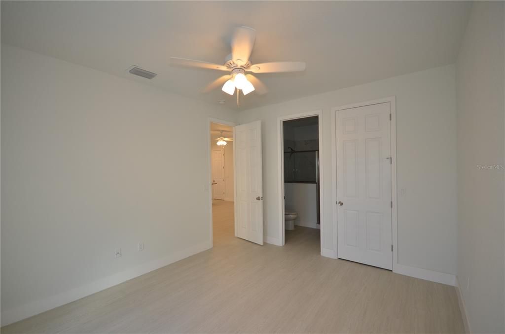 En Venta: $599,000 (5 camas, 0 baños, 2619 Pies cuadrados)