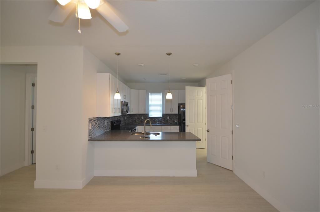 En Venta: $599,000 (5 camas, 0 baños, 2619 Pies cuadrados)