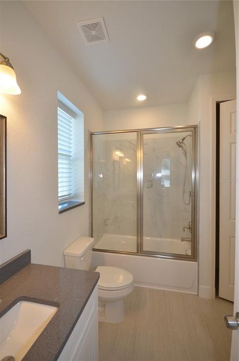 En Venta: $599,000 (5 camas, 0 baños, 2619 Pies cuadrados)