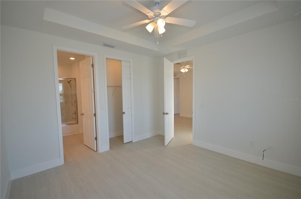 En Venta: $599,000 (5 camas, 0 baños, 2619 Pies cuadrados)