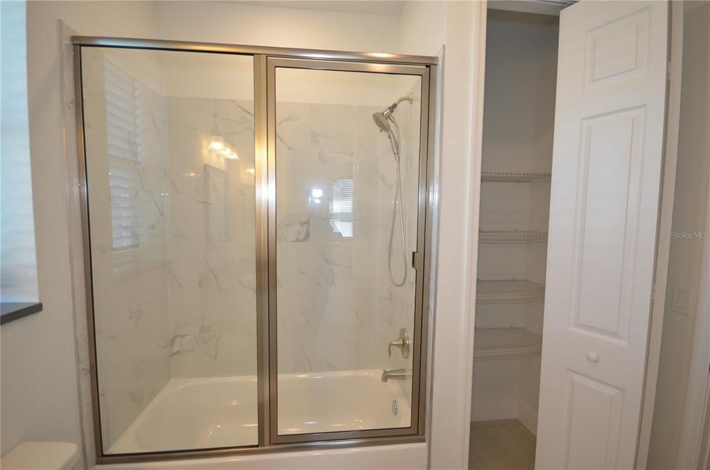 En Venta: $599,000 (5 camas, 0 baños, 2619 Pies cuadrados)