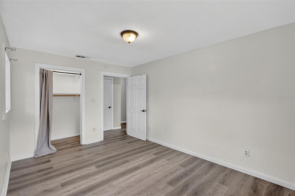 For Sale: $515,000 (3 beds, 2 baths, 1466 Square Feet)