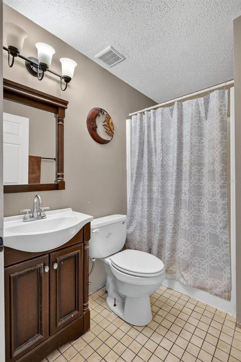 For Sale: $515,000 (3 beds, 2 baths, 1466 Square Feet)