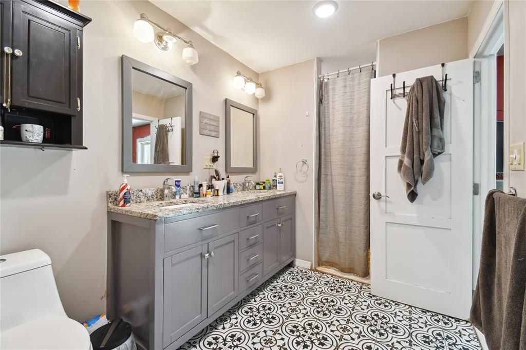 For Sale: $559,900 (3 beds, 2 baths, 1443 Square Feet)