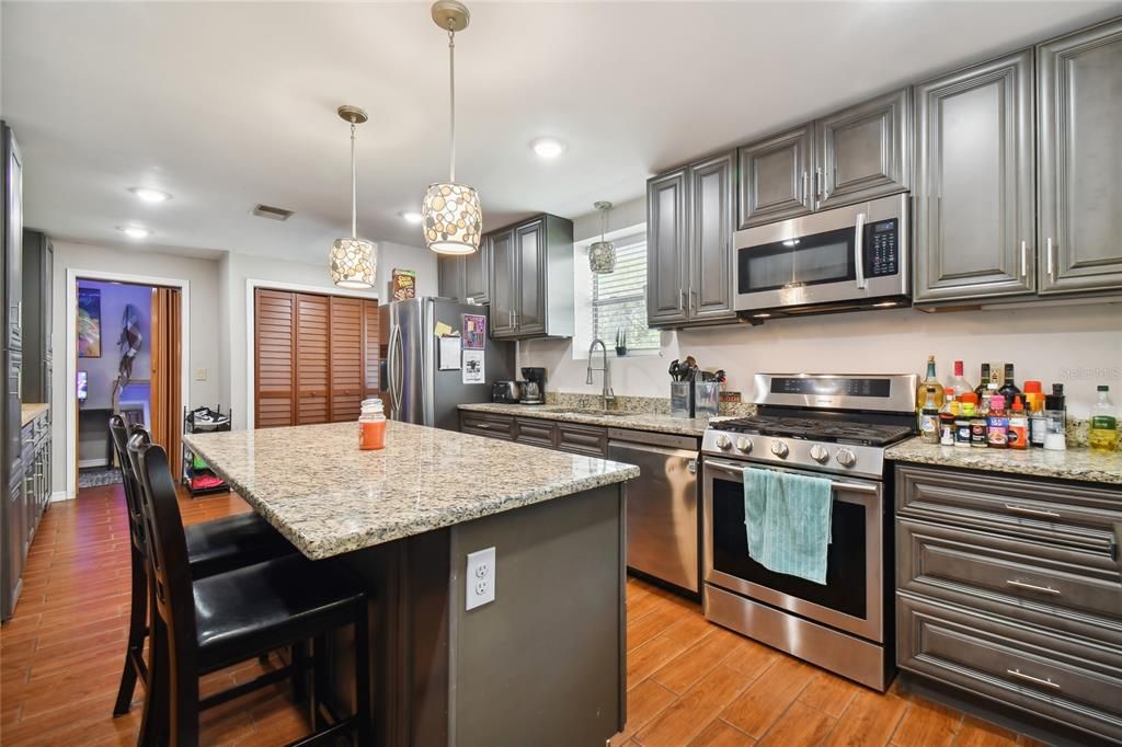 For Sale: $559,900 (3 beds, 2 baths, 1443 Square Feet)