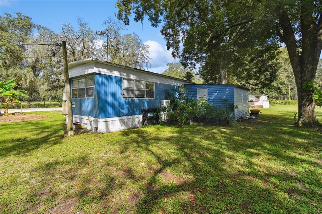 For Sale: $559,900 (3 beds, 2 baths, 1443 Square Feet)