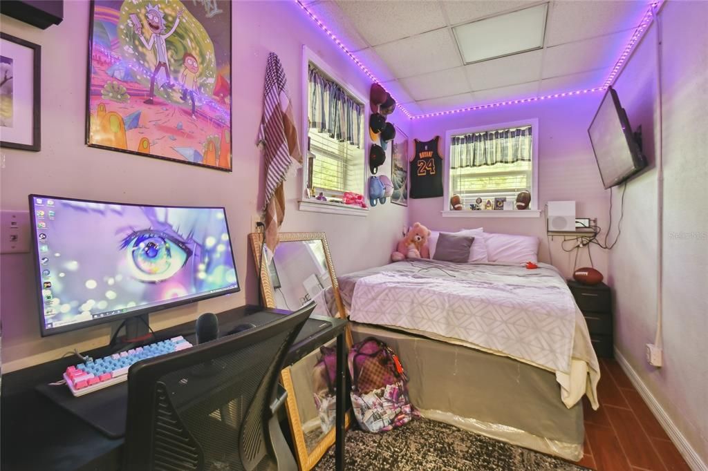 For Sale: $559,900 (3 beds, 2 baths, 1443 Square Feet)