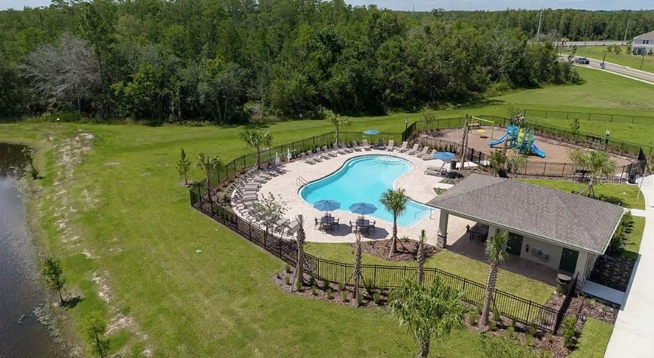 Active With Contract: $236,000 (2 beds, 2 baths, 1219 Square Feet)