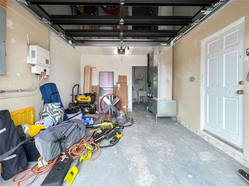 合同活跃: $775,000 (3 贝兹, 3 浴室, 1608 平方英尺)