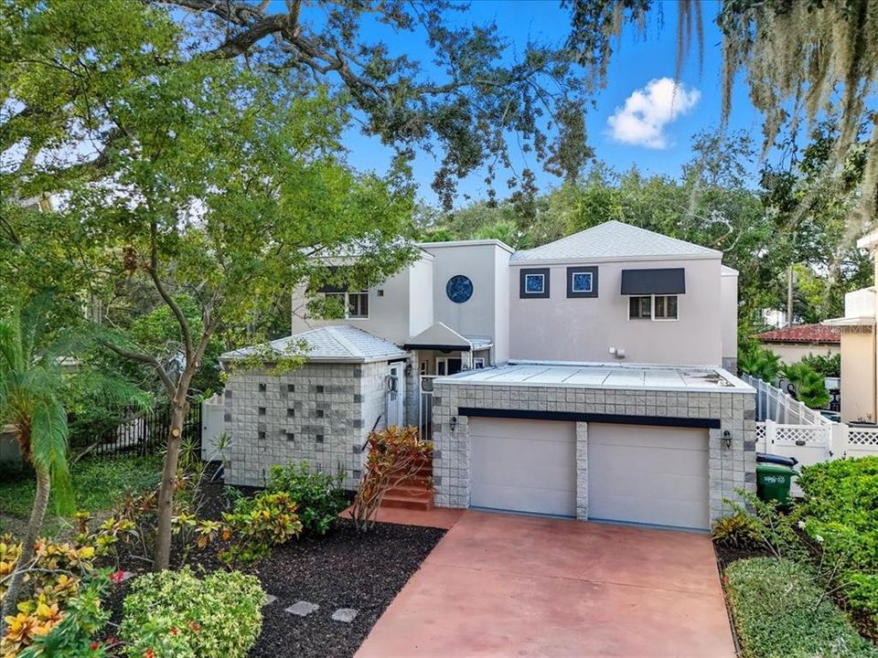 For Sale: $1,459,000 (4 beds, 3 baths, 4643 Square Feet)