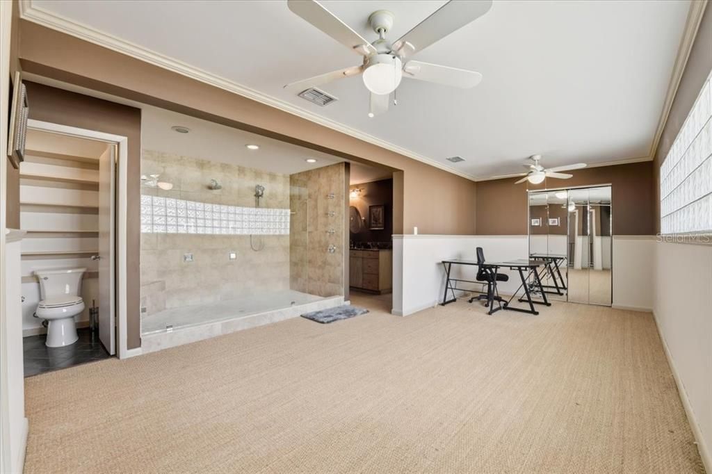 For Sale: $1,459,000 (4 beds, 3 baths, 4643 Square Feet)