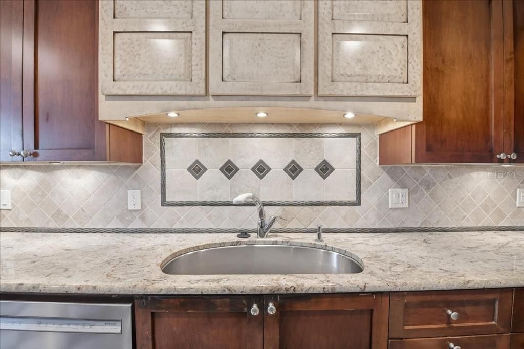 For Sale: $1,459,000 (4 beds, 3 baths, 4643 Square Feet)