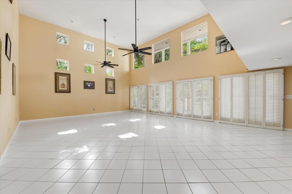 For Sale: $1,459,000 (4 beds, 3 baths, 4643 Square Feet)