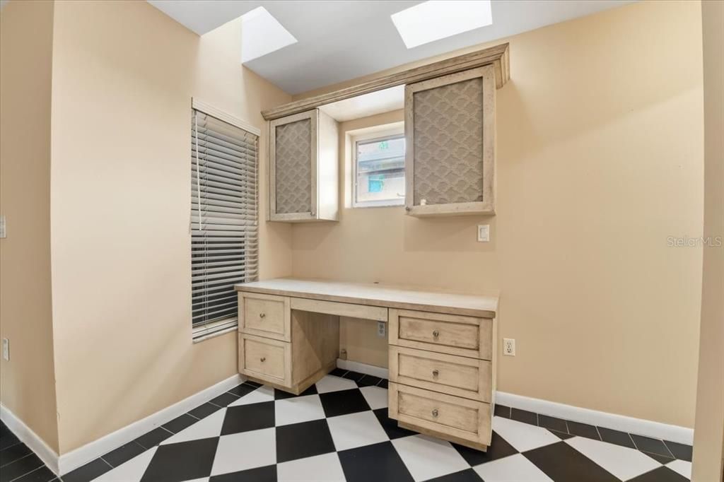 For Sale: $1,459,000 (4 beds, 3 baths, 4643 Square Feet)