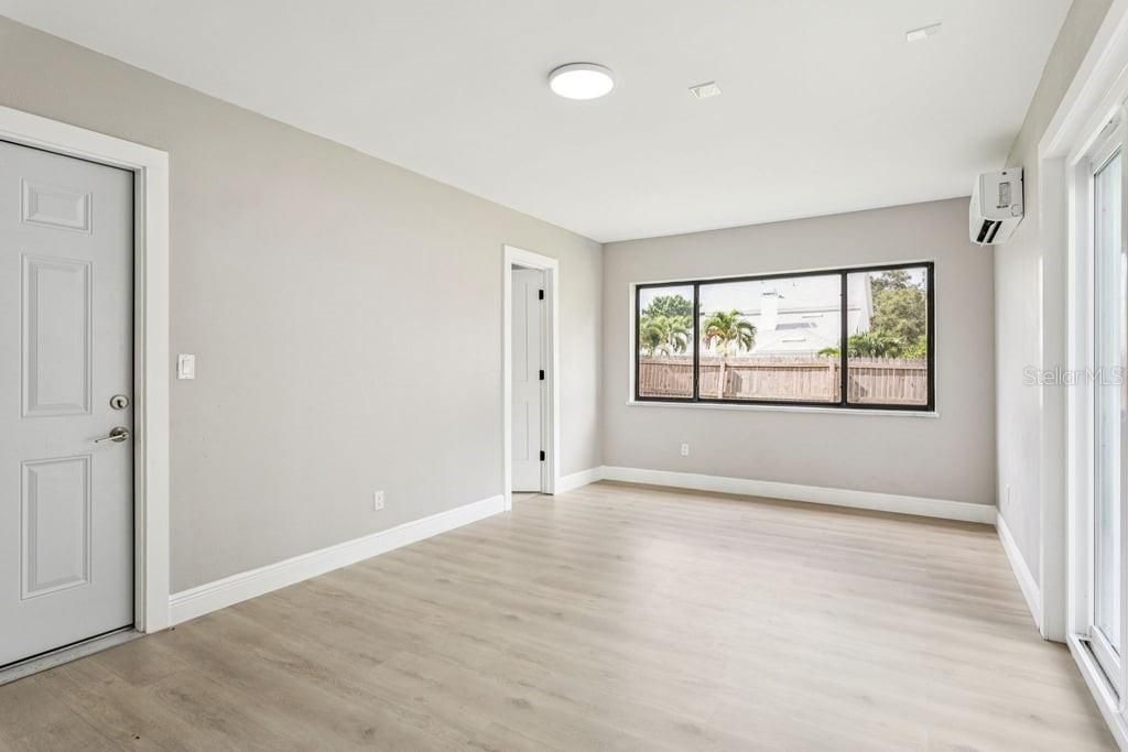 For Rent: $3,700 (3 beds, 3 baths, 1730 Square Feet)