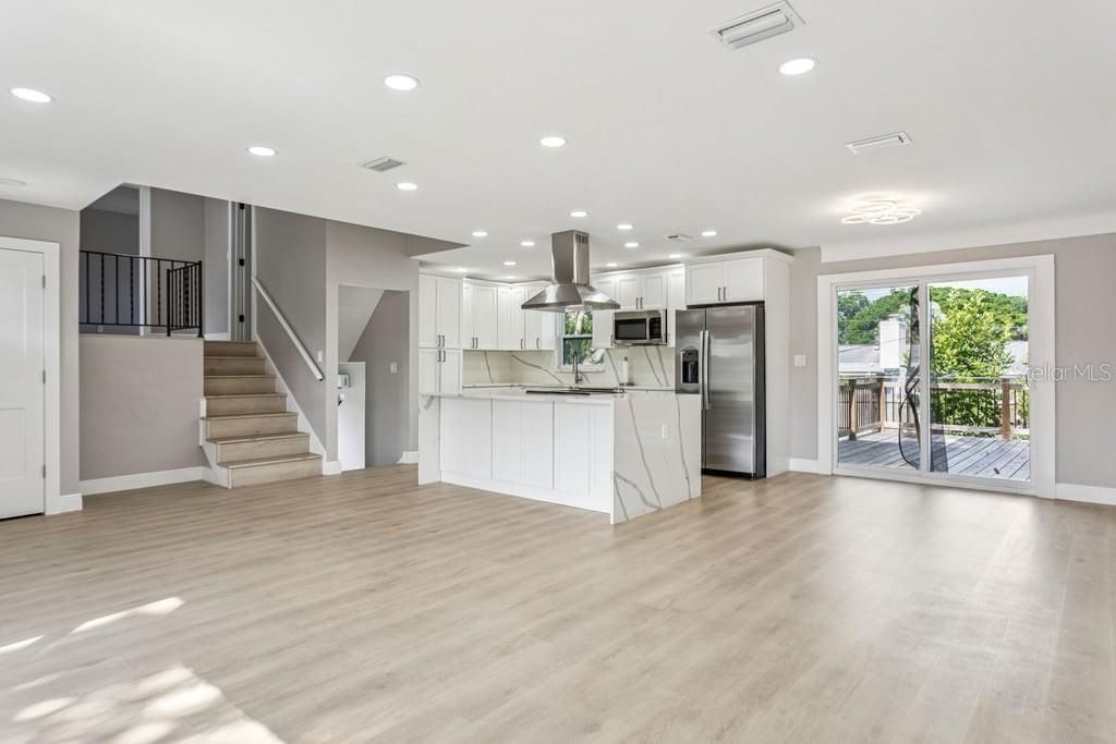 For Rent: $3,700 (3 beds, 3 baths, 1730 Square Feet)