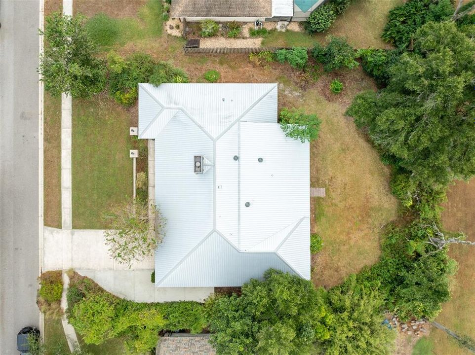 合同活跃: $460,000 (4 贝兹, 2 浴室, 2702 平方英尺)