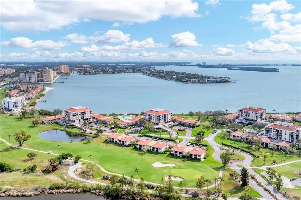 待售: $353,000 (2 贝兹, 2 浴室, 1050 平方英尺)