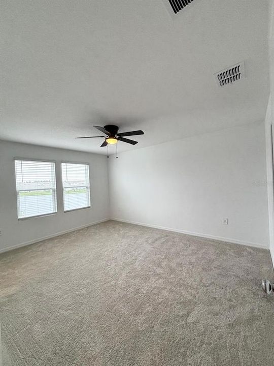 En Renta: $2,800 (5 camas, 3 baños, 2287 Pies cuadrados)