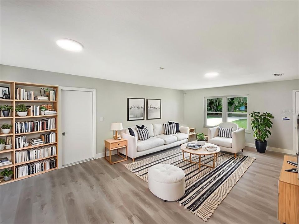 Active With Contract: $360,000 (3 beds, 2 baths, 1160 Square Feet)
