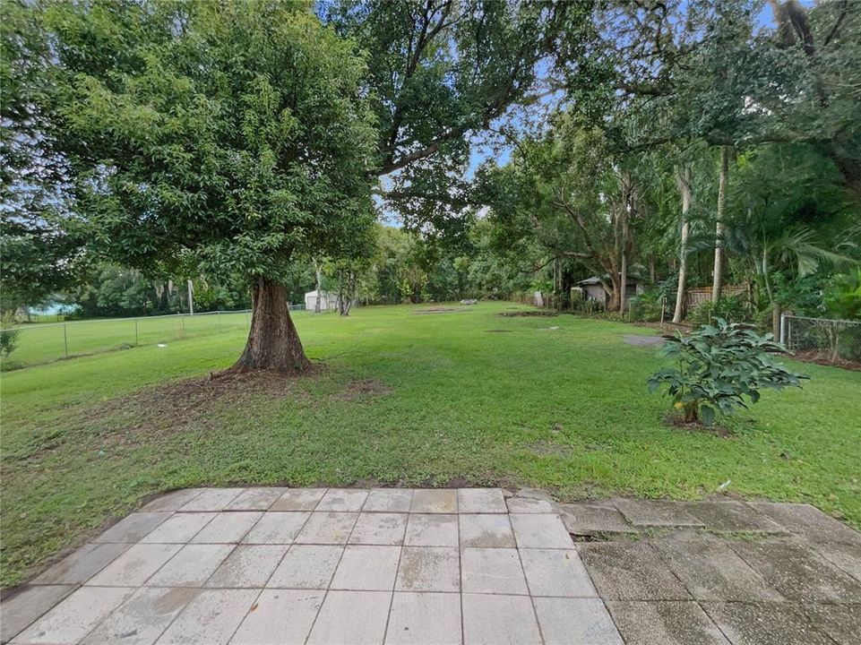 Active With Contract: $360,000 (3 beds, 2 baths, 1160 Square Feet)