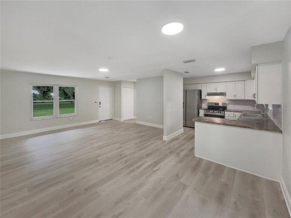 Active With Contract: $360,000 (3 beds, 2 baths, 1160 Square Feet)