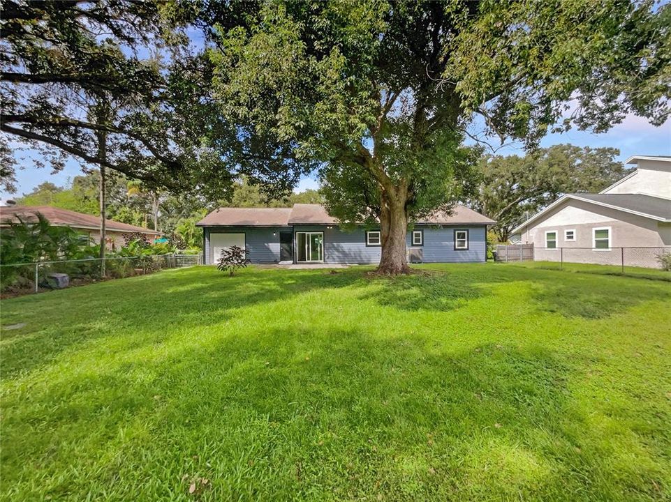 Active With Contract: $360,000 (3 beds, 2 baths, 1160 Square Feet)