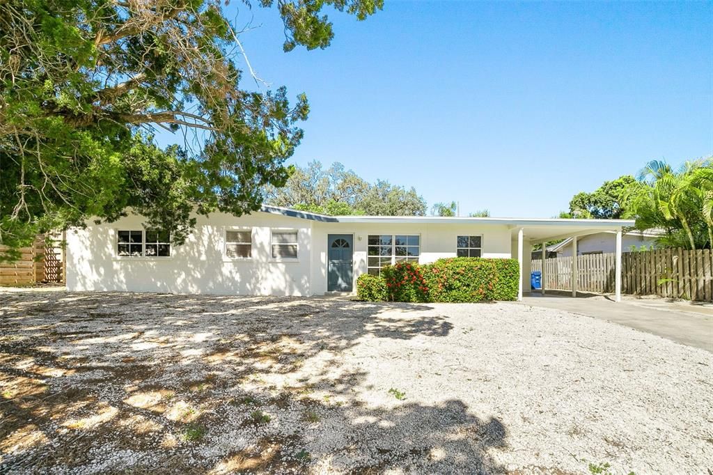 Activo con contrato: $375,000 (3 camas, 2 baños, 1149 Pies cuadrados)