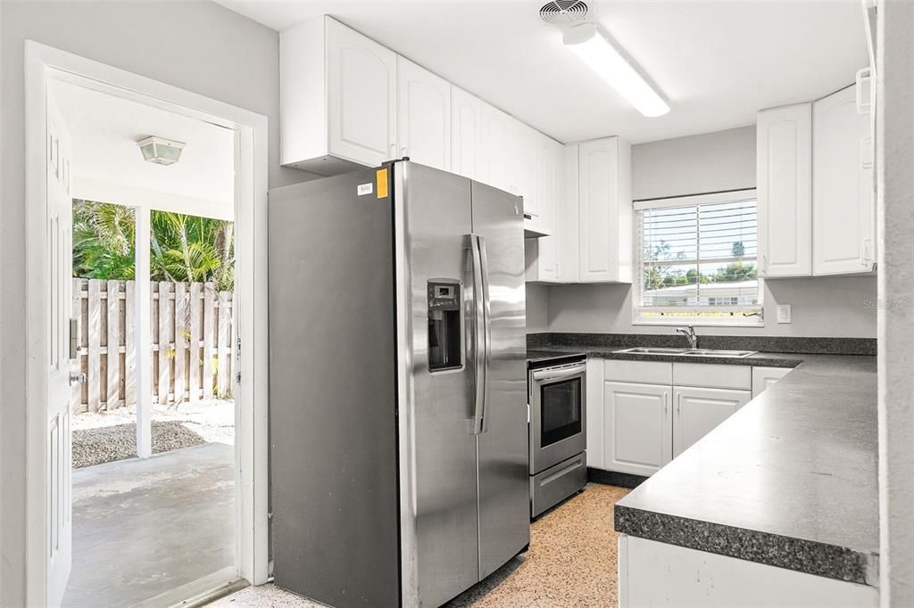 Activo con contrato: $375,000 (3 camas, 2 baños, 1149 Pies cuadrados)