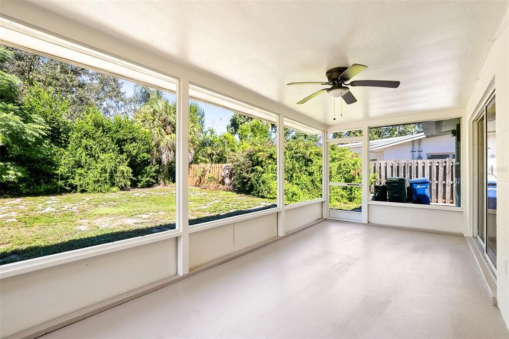 Activo con contrato: $375,000 (3 camas, 2 baños, 1149 Pies cuadrados)