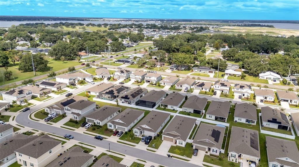 For Sale: $349,900 (4 beds, 3 baths, 2132 Square Feet)