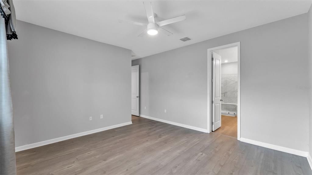 For Sale: $349,900 (4 beds, 3 baths, 2132 Square Feet)