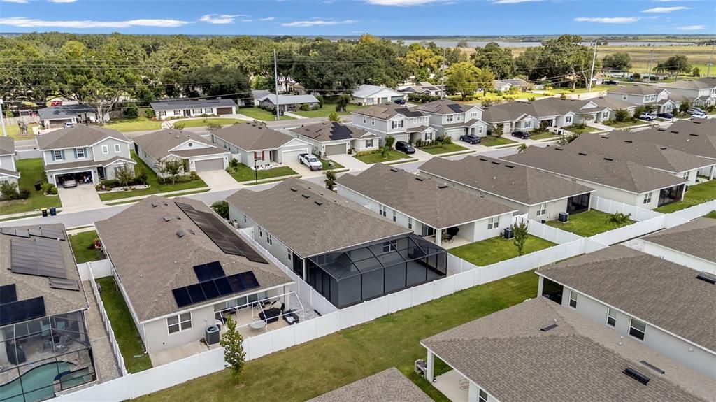 For Sale: $349,900 (4 beds, 3 baths, 2132 Square Feet)