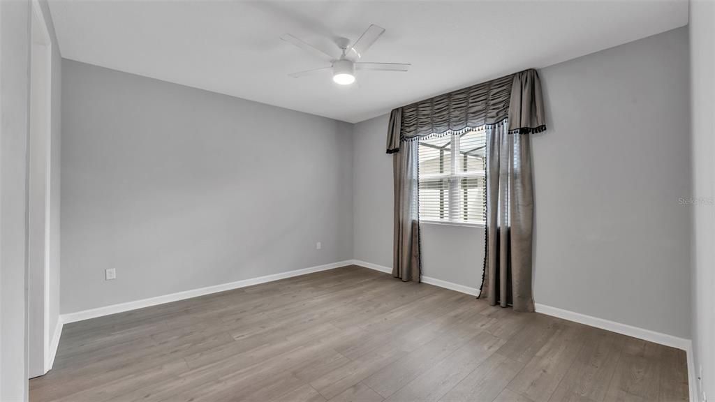 For Sale: $349,900 (4 beds, 3 baths, 2132 Square Feet)