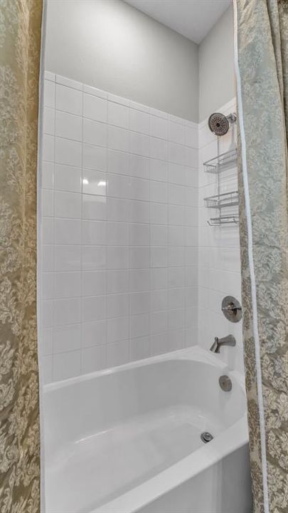 For Sale: $349,900 (4 beds, 3 baths, 2132 Square Feet)