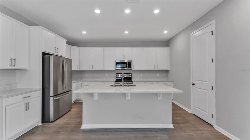 For Sale: $349,900 (4 beds, 3 baths, 2132 Square Feet)