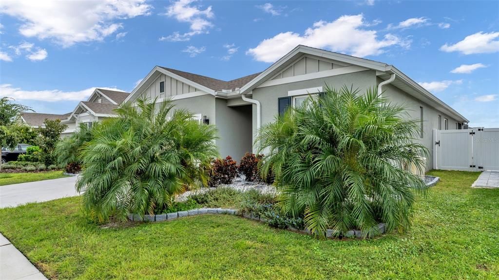 For Sale: $349,900 (4 beds, 3 baths, 2132 Square Feet)