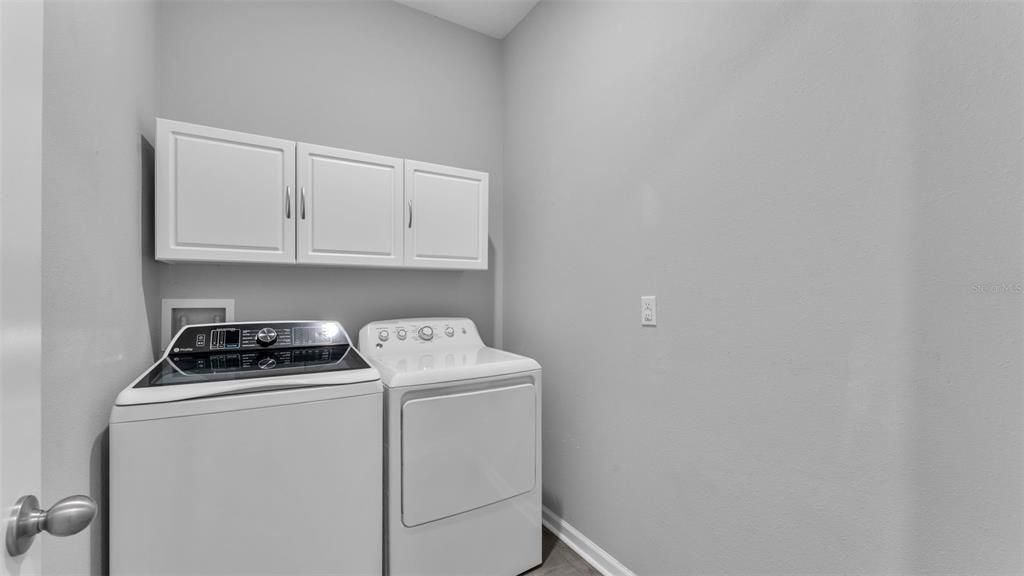 For Sale: $349,900 (4 beds, 3 baths, 2132 Square Feet)