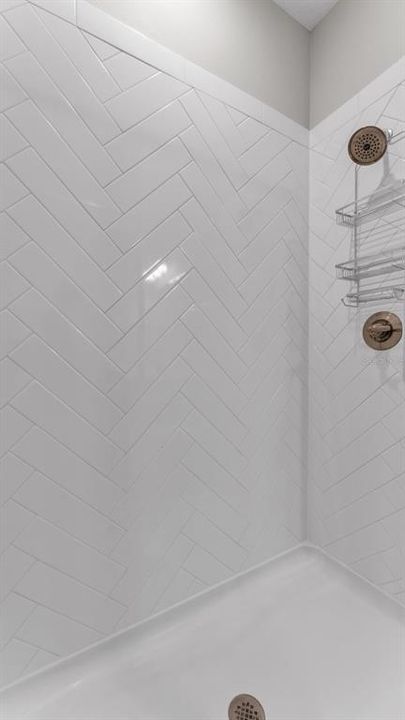 For Sale: $349,900 (4 beds, 3 baths, 2132 Square Feet)