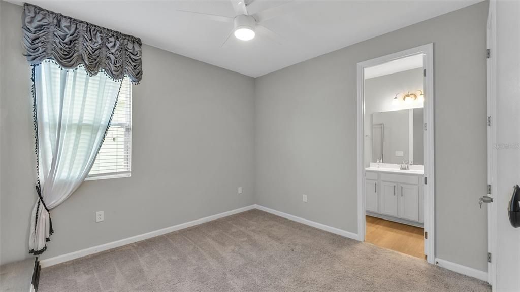 For Sale: $349,900 (4 beds, 3 baths, 2132 Square Feet)