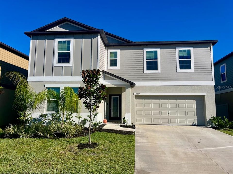 Active With Contract: $499,990 (6 beds, 3 baths, 3326 Square Feet)