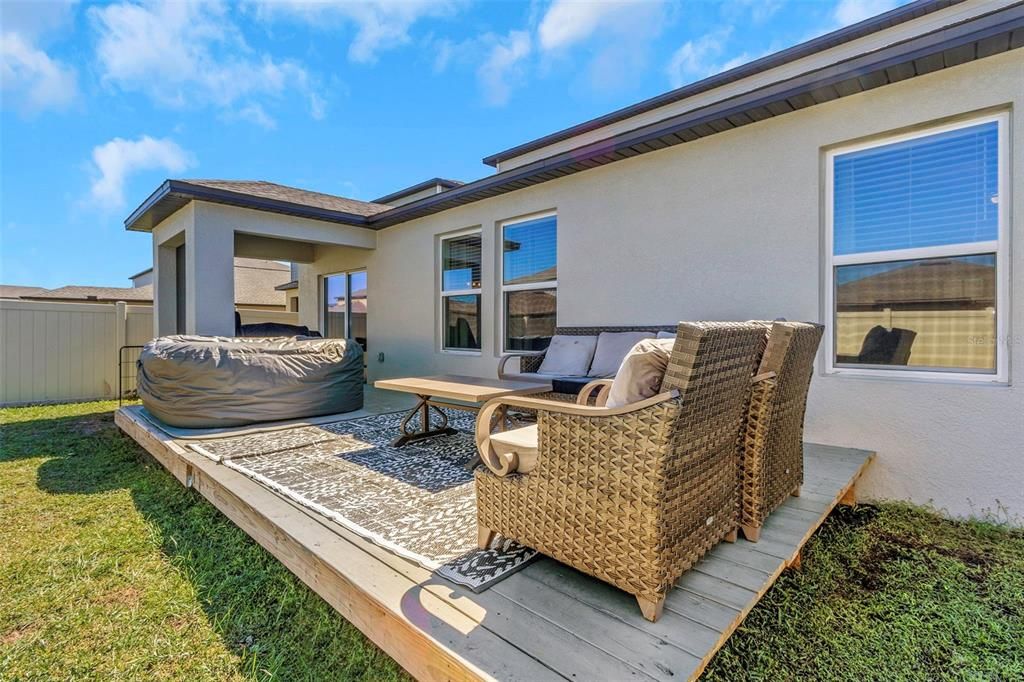 Active With Contract: $499,990 (6 beds, 3 baths, 3326 Square Feet)