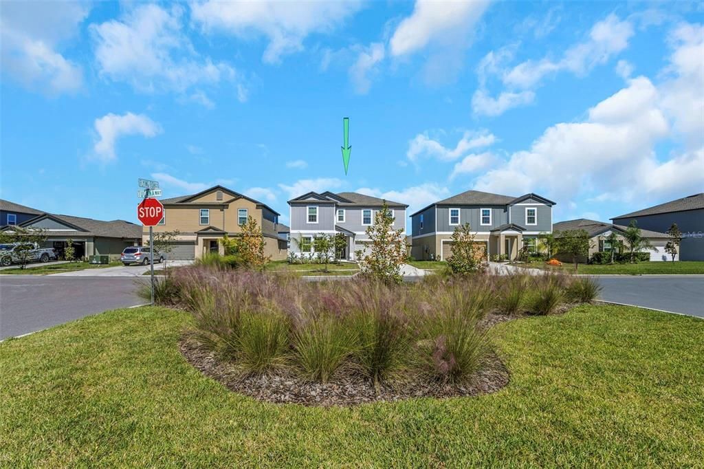 Active With Contract: $499,990 (6 beds, 3 baths, 3326 Square Feet)